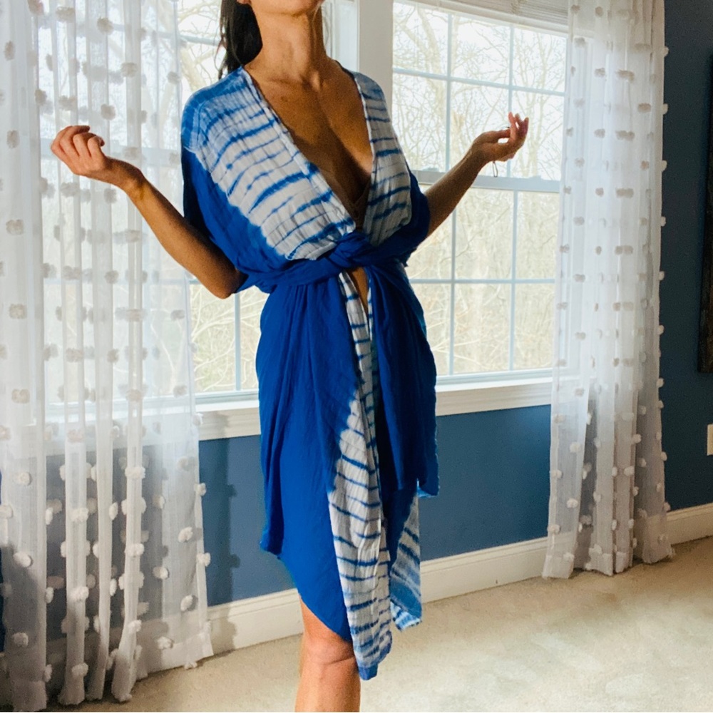 Dramatic, flowing cover-up/caftan for the beach.